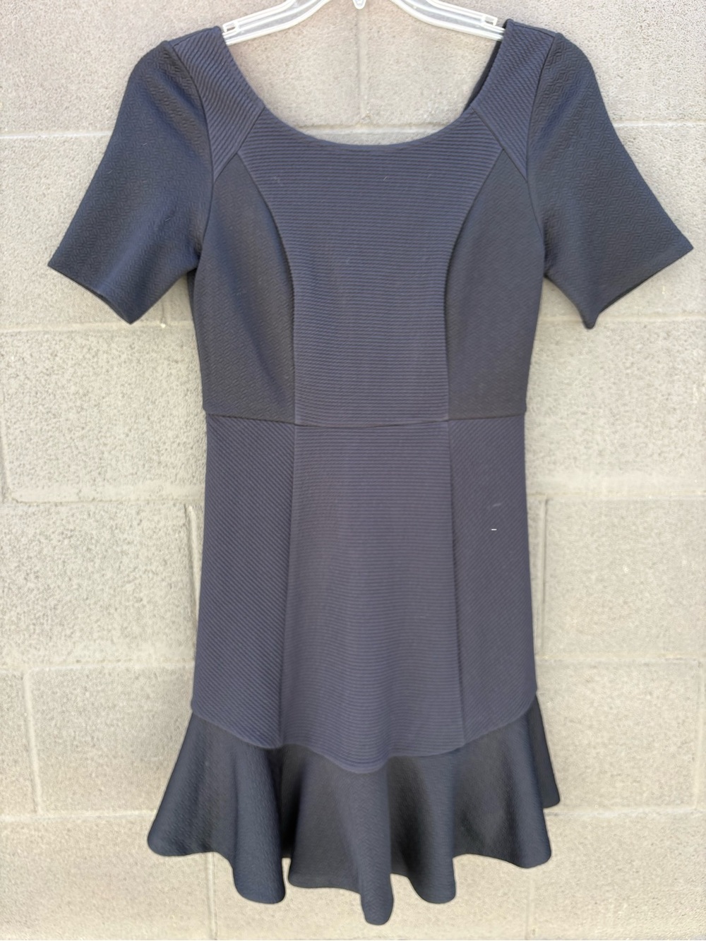 HD in Paris Black Textured Short-Sleeve Flared Hem Midi Dress